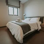 Beachfront Luxury Вилла *