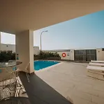 Beachfront Luxury Вилла