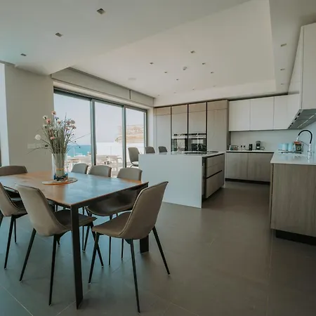 Sea Front Villa With Heated Pool * Mellieħa
