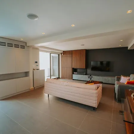 Sea Front With Heated Pool Ferienhaus *