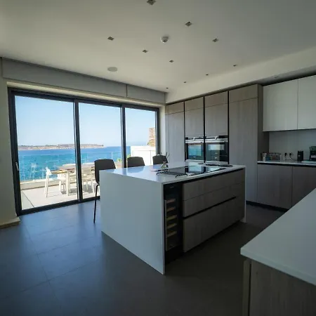 Ferienhaus Sea Front With Heated Pool Mellieħa