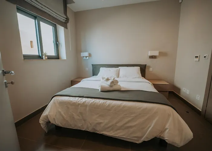 Beachfront Luxury Villa Mellieħa