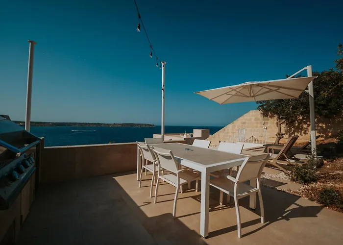 Beachfront Luxury * Mellieħa